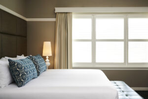 hotel-kurrajong-canberra-classic-king-01-2020