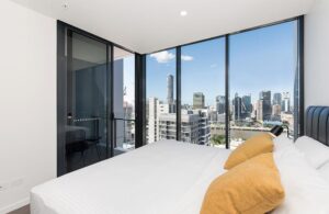 2-Bedroom-Apartment-with-City-View-1000x650_0001_2-Bed-2-Bath-CV-Bedroom__1